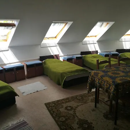 Oda ve Kahvaltı Szivarvanyos Panzio Tiszalok