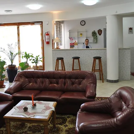 Oda ve Kahvaltı Szivarvanyos Panzio Tiszalok
