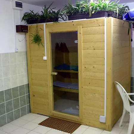 Szivarvanyos Panzio Bed & Breakfast *